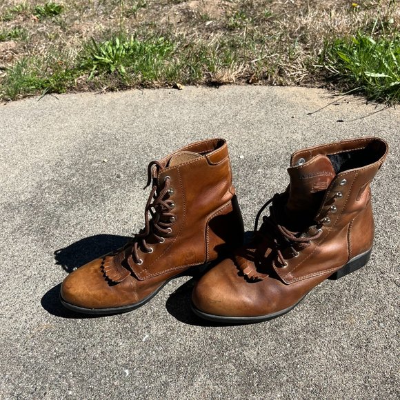 They were a bit too snug on me - Picture 2 of 5